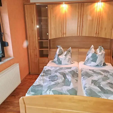 Geraeumige 5 Zimmerwohnung * Peitz